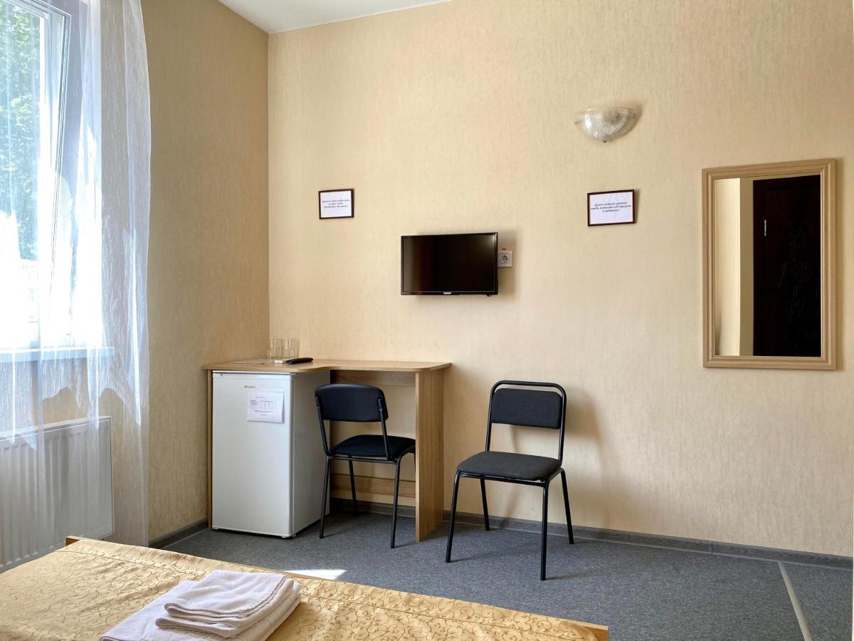Guest House Sotni キエフ エクステリア 写真