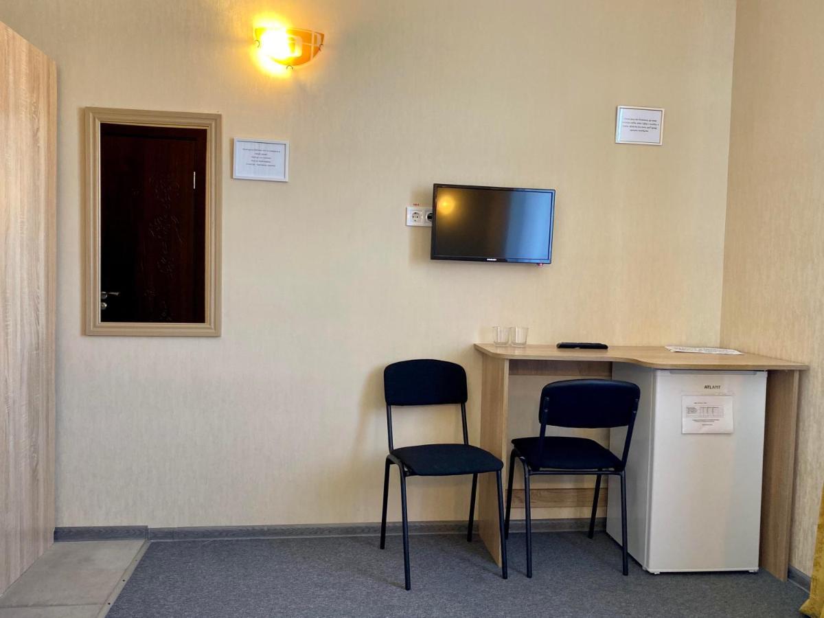 Guest House Sotni キエフ エクステリア 写真