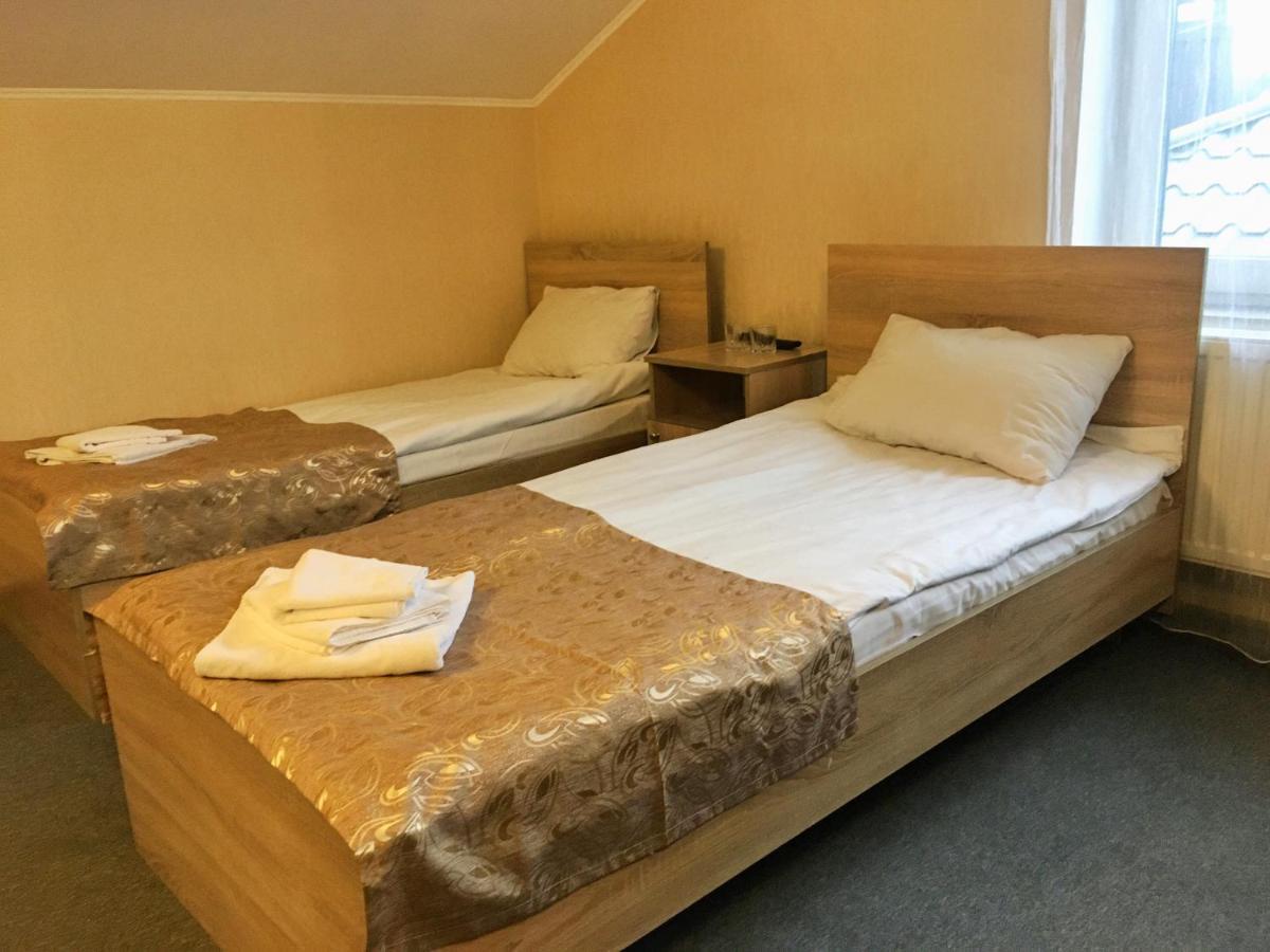 Guest House Sotni キエフ エクステリア 写真